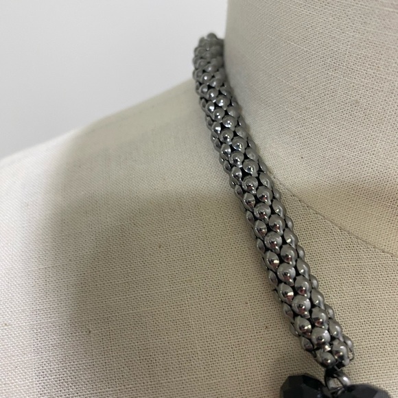 GUESS Statement Necklace Black Beaded Cluster Choker Gunmetal Chain Bold Glam - Picture 7 of 7